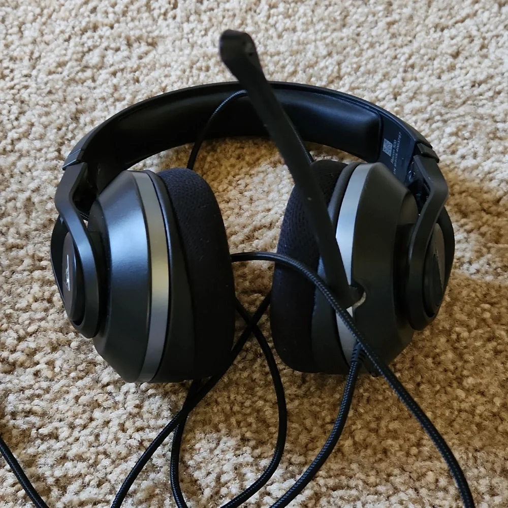 2 Turtle Beach headsets for Xbox and PS